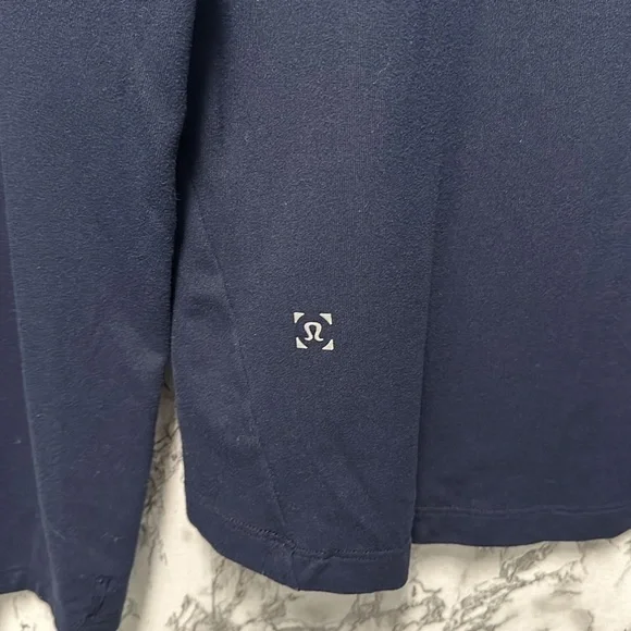 Lululemon Men's Blue Surge Warm 1/2 Zip Pullover Size M - Picture 6 of 9